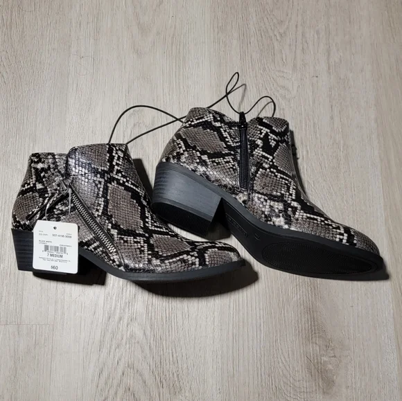 Arizona | Women's Snakesprint Low Boots - Picture 4 of 7